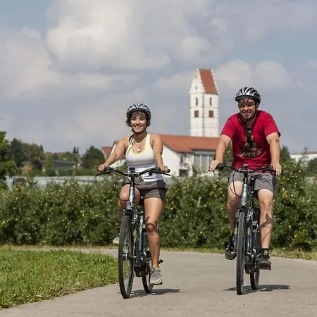 Highest Comfortable Hébergement de vacances Friedrichshafen